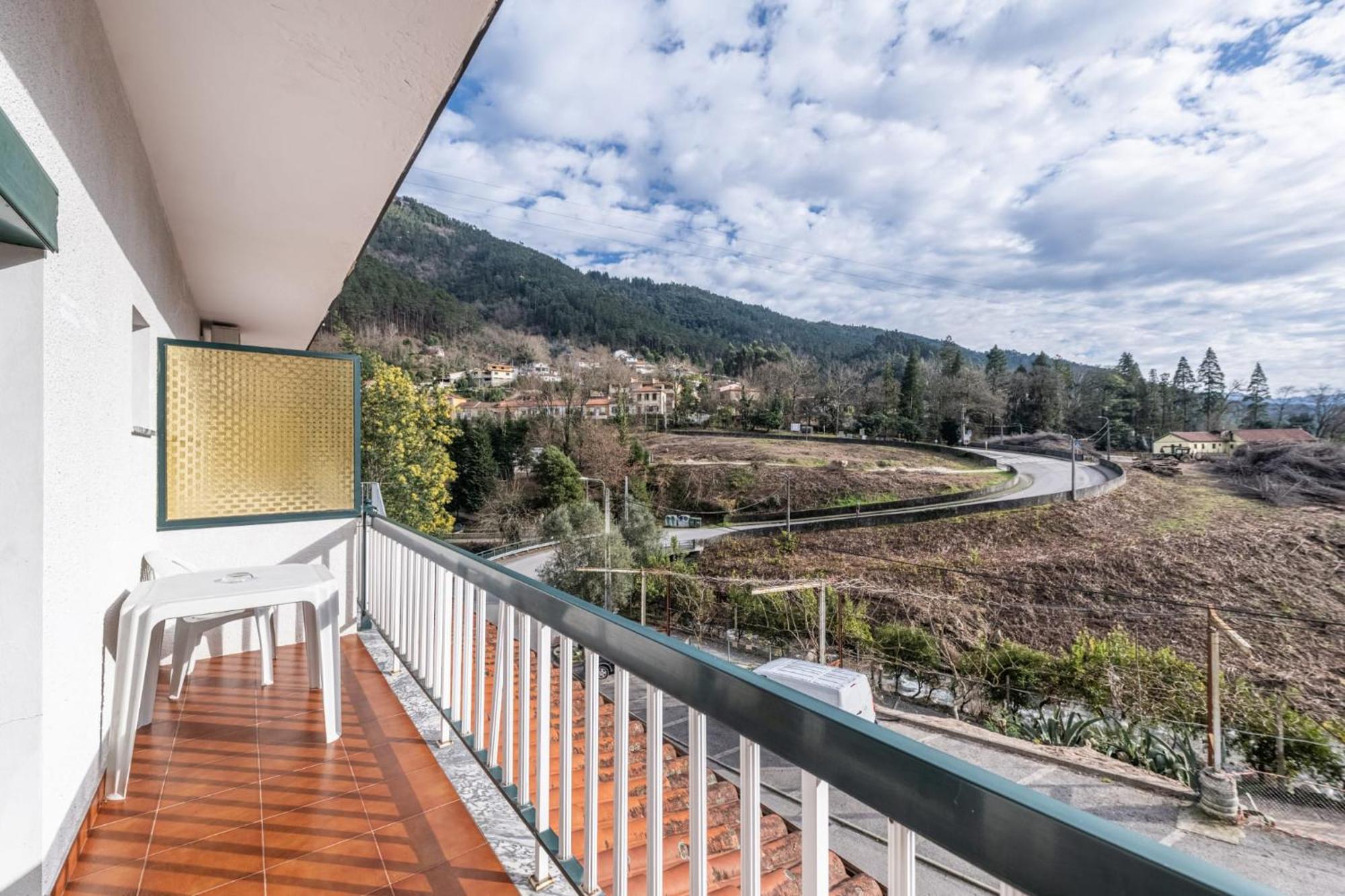 O Pimpao Hotel Geres Exterior photo